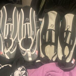 Galim Water Beach Shoes Men's 10 and  Mens 9 Black And Grey NWOT.